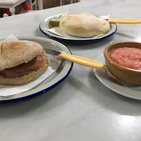 Hotel Hostal- Restaurante Estacion Via 2*