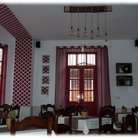 Hostal- Restaurante Estacion Via 2*