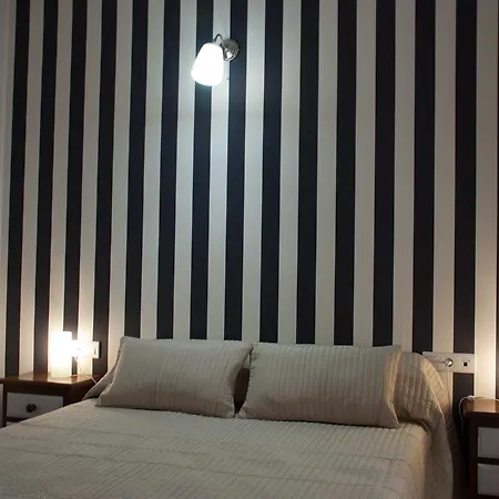 Hostal- Restaurante Estacion Via Hotel